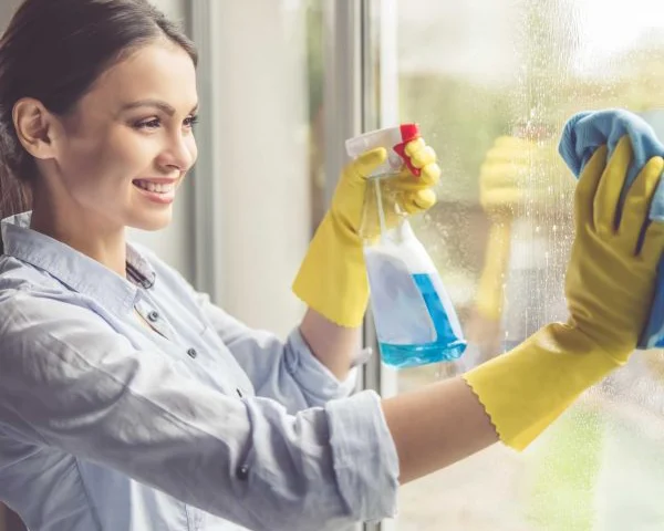 How Long Does Professional House Cleaning Take? (Real Times)